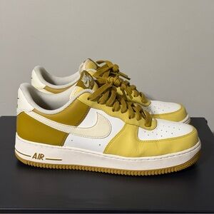 Nike AF1 Color Blocked Size 9.5